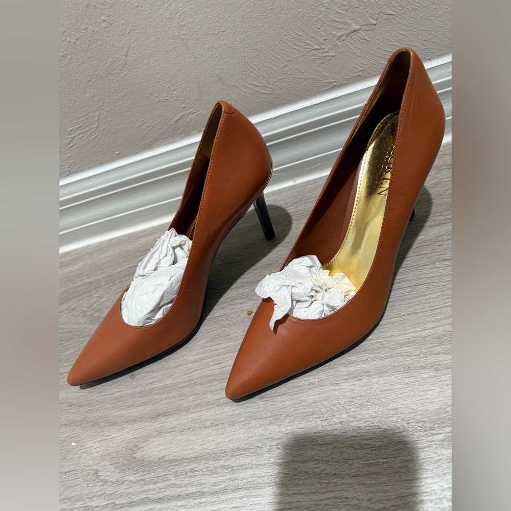 Get 4 pairs of Ralph Lauren Women's shoes for one price - Picture 2 of 3